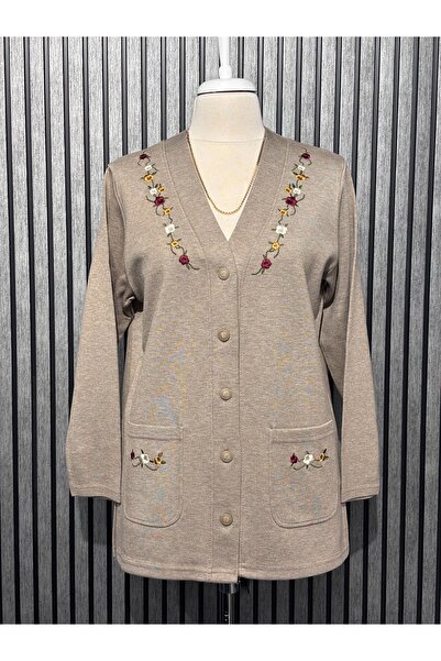 Özenli Triko Ατσάλινη πλεκτή πολύχρωμη κεντημένη ζακέτα μαμάς σε μπεζ χρώμα