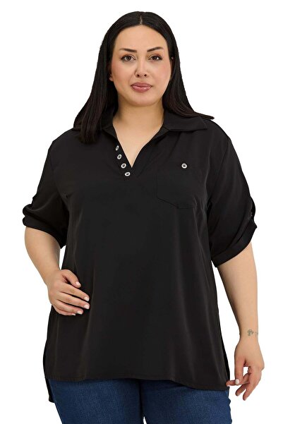 DISENTIS MODEST Μαύρη μπλούζα μεγάλου μεγέθους με λεπτομέρεια κουμπιών στο γι...