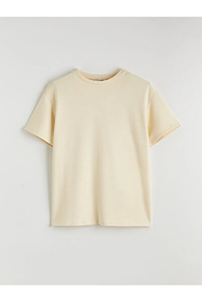 LC Waikiki Μπεζ γυναικείο μπλουζάκι με λαιμόκοψη ποδηλάτου και απαλή υφή