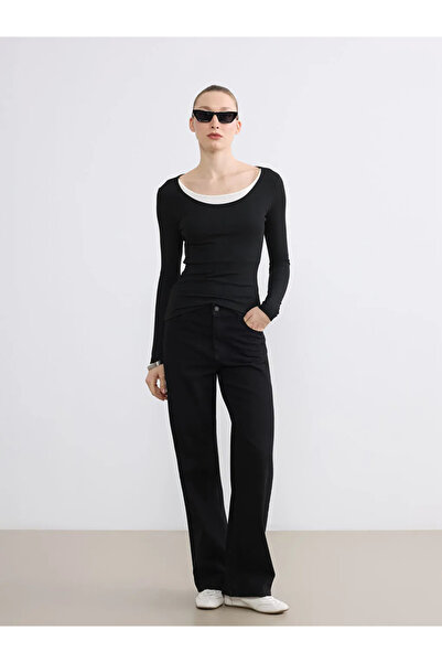 LC Waikiki Μαύρο γυναικείο κορμάκι με λαιμόκοψη U και ραβδώσεις