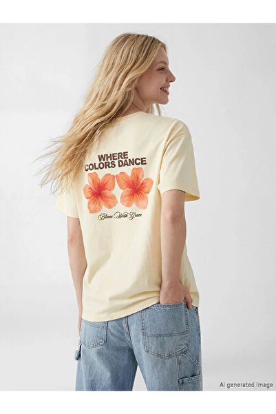 LC Waikiki Κίτρινο T-shirt με λαιμόκοψη με τύπωμα για γυναίκες