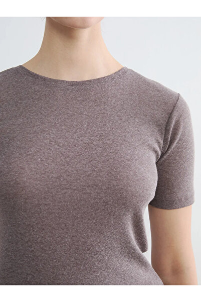 LC Waikiki Γυναικείο μπλουζάκι καφέ με λαιμόκοψη