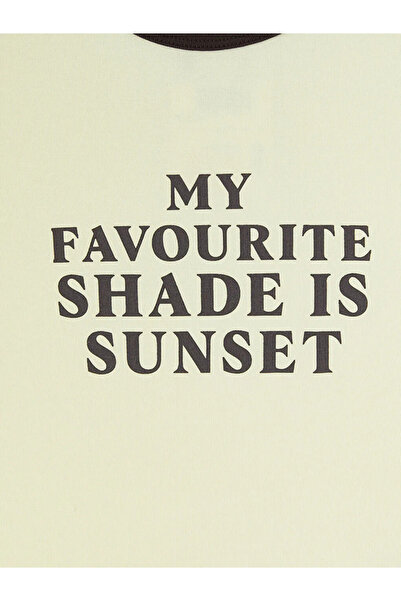 LC Waikiki Κίτρινο T-shirt με λαιμόκοψη με τύπωμα για γυναίκες