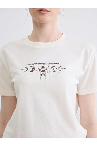 LC Waikiki Γυναικείο T-Shirt με στάμπα Ecru Crew Neck