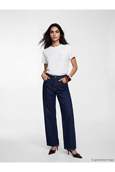 LC Waikiki Λευκό γυναικείο μπλουζάκι με λαιμόκοψη Με κέντημα