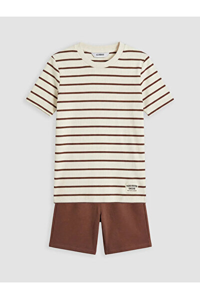LC Waikiki Καφέ ριγέ μπλουζάκι και σορτς για αγόρια
