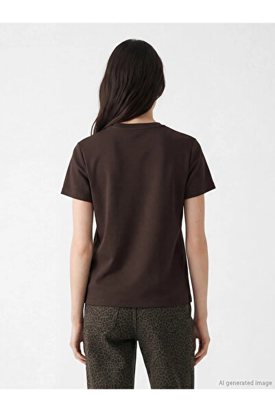 LC Waikiki Καφέ γυναικείο μπλουζάκι με λαιμόκοψη ποδηλάτου και απαλή υφή