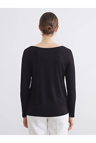 LC Waikiki Μαύρο γυναικείο μπλουζάκι με λουλούδια με λαιμόκοψη