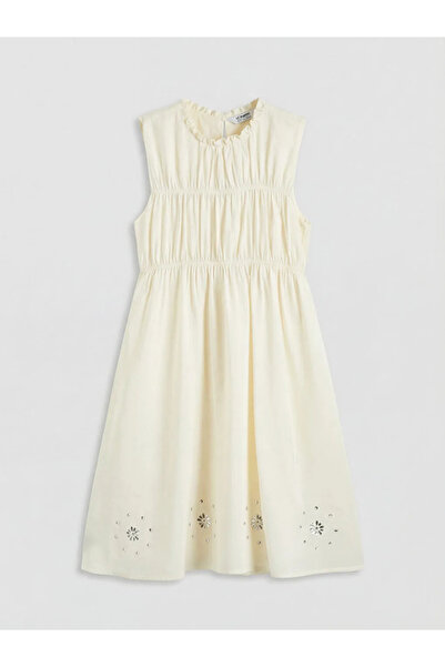 LC Waikiki Μπεζ φόρεμα για κορίτσια από γκαμπαρντίνα με βολάν στο λαιμό και σ...