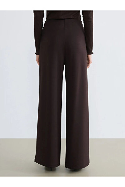 LC Waikiki Γυναικείο παντελόνι αθλητικό καφέ με ελαστική μέση, απαλό στο περι...