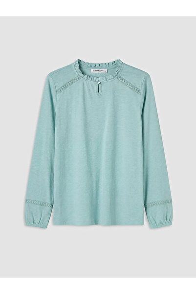 LC Waikiki Πράσινη μπλούζα με κέντημα με λαιμόκοψη