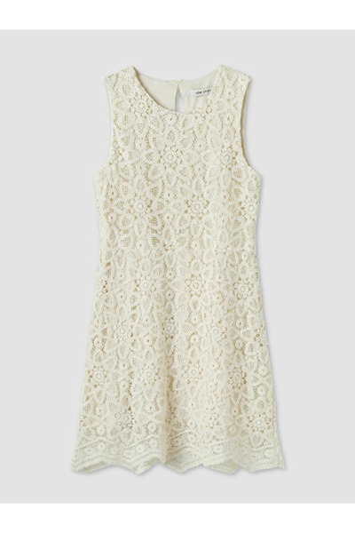 LC Waikiki Λευκό φόρεμα με λαιμόκοψη ποδηλάτου και κροσέ σε γραμμή Α