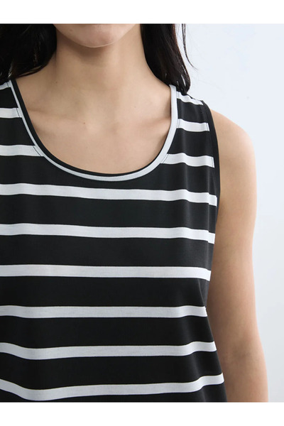 LC Waikiki Μαύρο ριγέ γυναικείο εσώρουχο με λαιμόκοψη ποδηλάτου