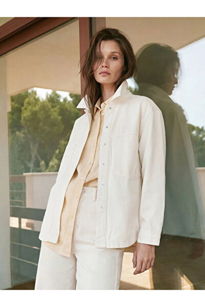 LC Waikiki Εκρού Πουκάμισο με Γιακά Γυναικείο Τζιν Μπουφάν