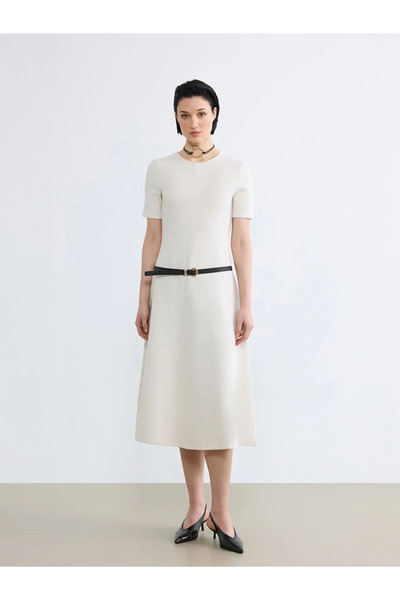 LC Waikiki Εκρού Πλεκτό Φόρεμα Μίντι σε Γραμμή Α