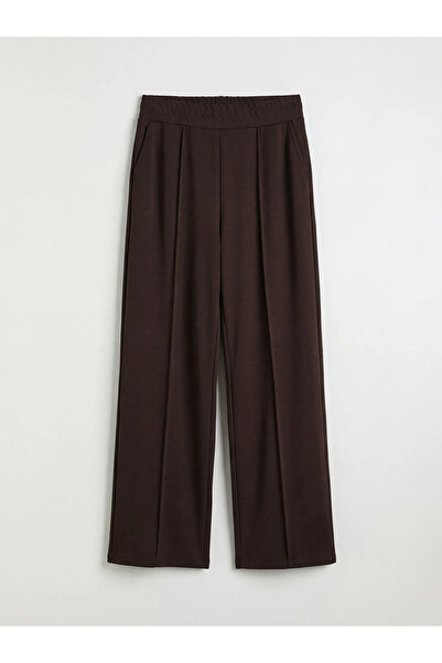 LC Waikiki Γυναικείο παντελόνι αθλητικό καφέ με ελαστική μέση, απαλό στο περι...