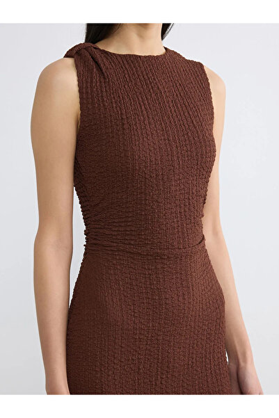 LC Waikiki Καφέ φόρεμα bodycon με υφή και κορδόνι περίσφιξης