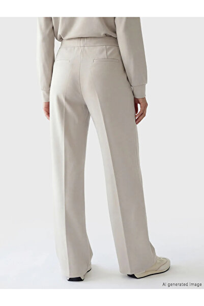 LC Waikiki Γκρι γυναικείο παντελόνι φόρμας με ελαστική μέση και απαλή υφή