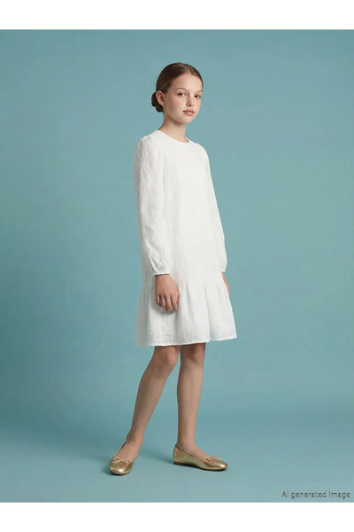 LC Waikiki Λευκό φόρεμα για κορίτσια με λεπτομέρεια με λαιμόκοψη και φιόγκο