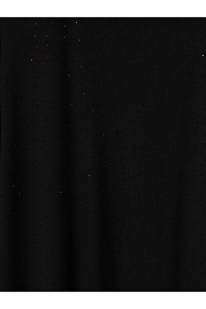 LC Waikiki Μαύρη μπλούζα με λαιμόκοψη με πέτρες