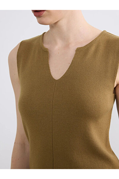 LC Waikiki Πράσινο πλεκτό γυναικείο τοπ με λαιμόκοψη καρχαρία