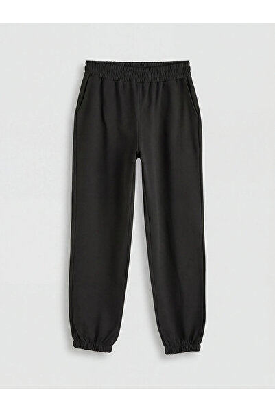 LC Waikiki Μαύρο γυναικείο παντελόνι jogger με ελαστική μέση