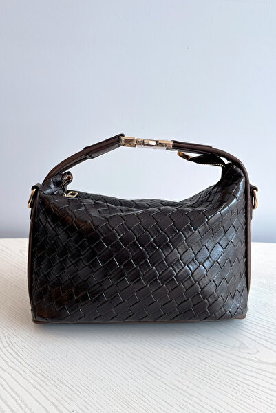 WilloWara Knitted Patterned Modern Women's Bag |   Guvi
