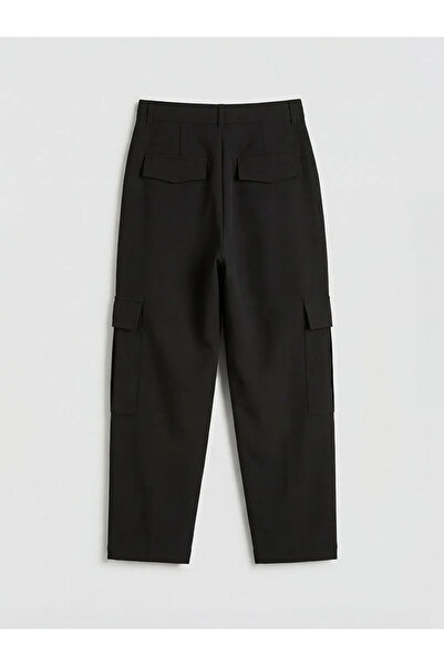 LC Waikiki Μαύρο Γυναικείο Παντελόνι Cargo με Πλισέ Σχέδιο σε Χαλαρή Γραμμή