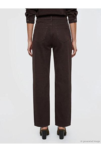 LC Waikiki Καφέ γυναικείο τζιν παντελόνι με φαρδιά μπατζάκια και ζώνη στη μέση