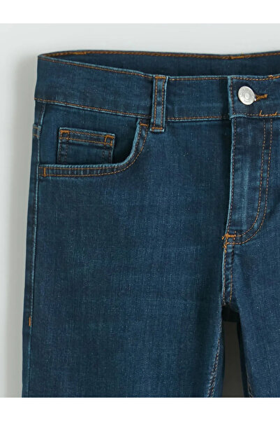 LC Waikiki Μαύρο παντελόνι τζιν για αγόρια με λεπτή εφαρμογή