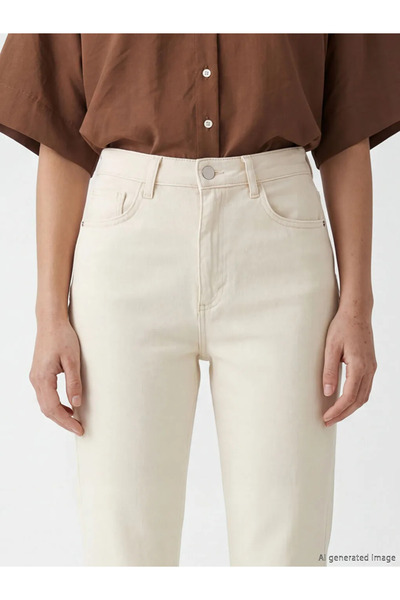 LC Waikiki Γυναικείο τζιν παντελόνι Ecru Crop Flare