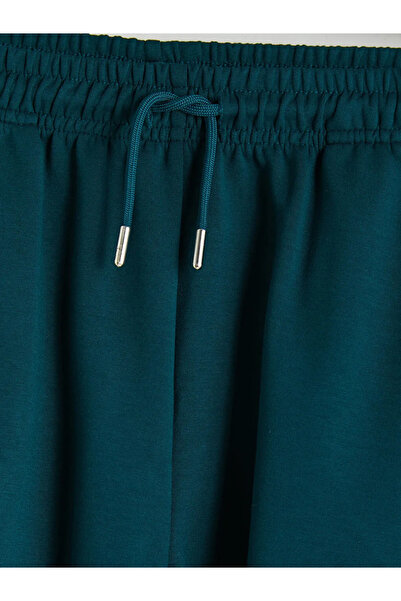 LC Waikiki Γυναικείο αθλητικό σορτς Petrol Beli Elastic