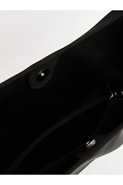 LC Waikiki Μαύρη γυναικεία τσάντα ώμου με εμφάνιση σουέτ