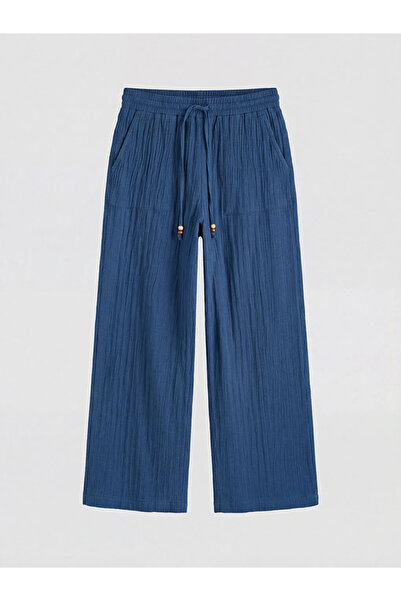 LC Waikiki Γυναικείο παντελόνι με ελαστική μέση σε μπλε ναυτικό χρώμα με υφή ...