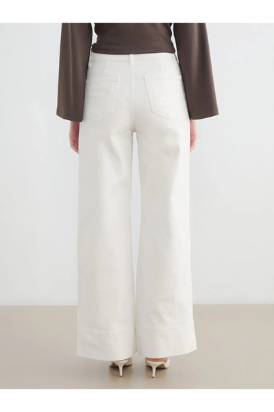 LC Waikiki Εκρού ψηλόμεσο γυναικείο τζιν παντελόνι με φαρδιά μπατζάκια