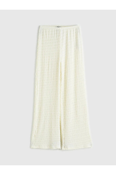 LC Waikiki Μπεζ γυναικείο παντελόνι με ελαστική μέση