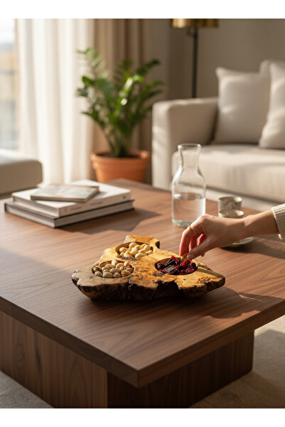 Home طبق تقديم خشبي مصنوع يدويًا من خشب الزيتون الطبيعي بثلاثة أقسام