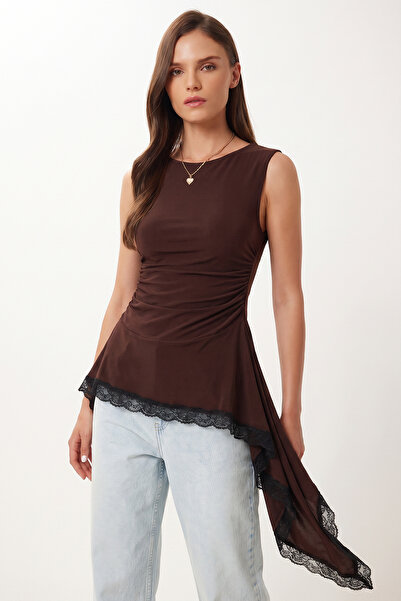 Lovelyİstanbul Ασύμμετρη Δαντελωτή Μπλούζα Sandy LZV0069 ΚΑΦΕ