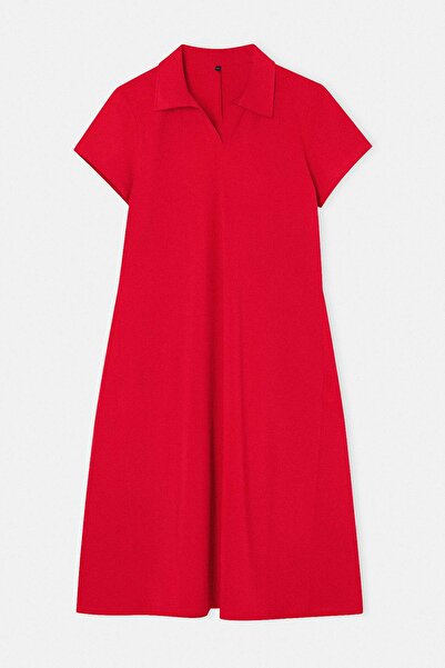 Trendyol Curve Κόκκινο φόρεμα με λαιμόκοψη πόλο, βαμβακερό, ελαστικό, πλεκτό,...