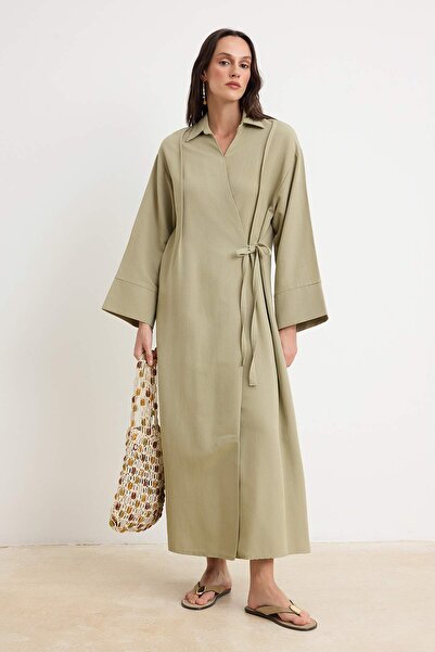 Trendyol Modest Πράσινο εποχιακό φόρεμα με δαντέλα και λεπτομέρειες για χιτζά...