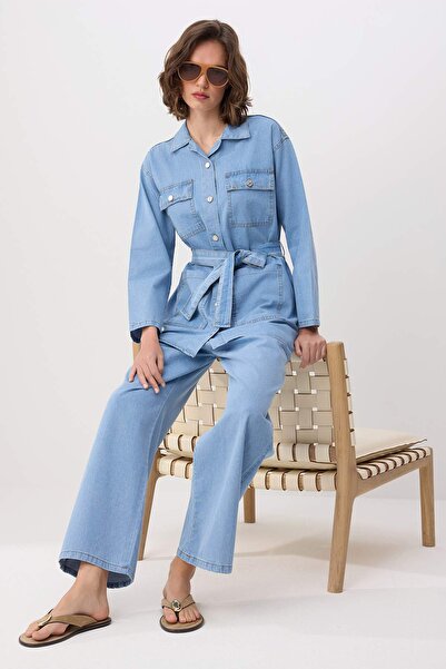 Συλλογή Trendyol Ανοιχτό μπλε πουκάμισο, παντελόνι τζιν - Σετ μπλούζα και παν...