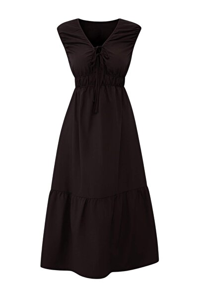 Συλλογή Trendyol Καφέ Φόρεμα Μίντι με Κορδόνι Περίσφιξης TWOSS26EL00533