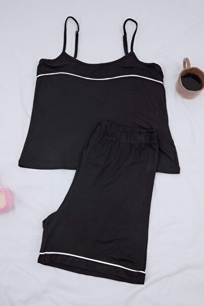 Trendyol Curve Σετ πιτζάμες μεγάλου μεγέθους με μαύρες λωρίδες και μαλακά κου...