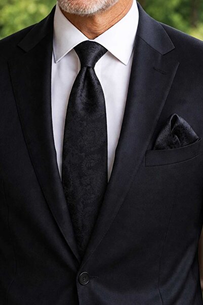 Kravatkolik Κλασική γραβάτα με μαύρο σχέδιο σάλι και μαντήλι KK13117