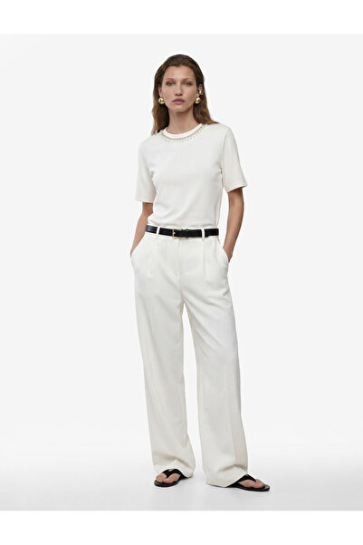 Koton Tricou cu mânecă scurtă, cu detaliu perlat, B guler rotund din viscoză