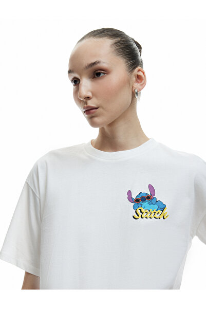 Koton Βαμβακερό μπλουζάκι με κοντό μανίκι με λαιμόκοψη με αδειοδότηση με βελονιά