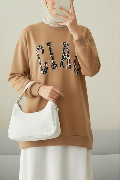 Modamorfo Στρογγυλή λαιμόκοψη με κέντημα μπροστά - βιζόν