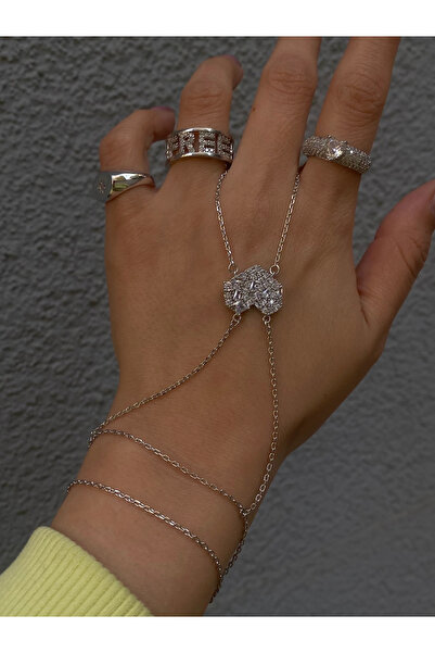 h&b design jewel قلب فضي مفصل شاهمران الصلب