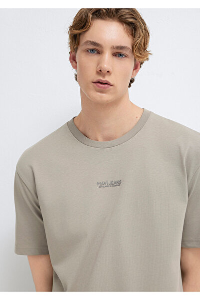 Mavi Beigefarbenes T-Shirt mit Jeans-Print, lockerer Schnitt / bequemer Schni...