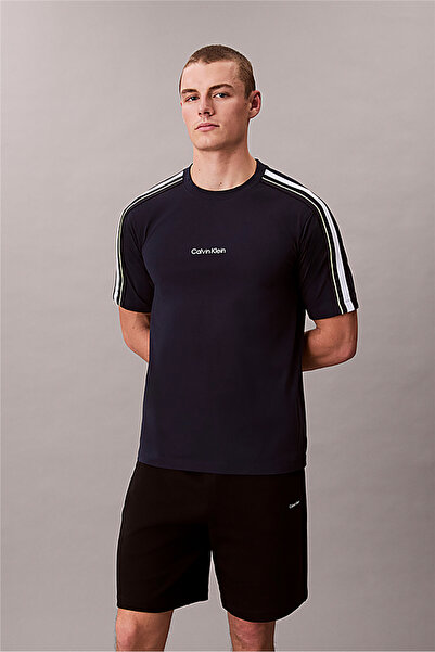Calvin Klein Erkek Regular Fit Yuvarlak Yakalı Omuzları Şerit Çizgili Kısa Ko...